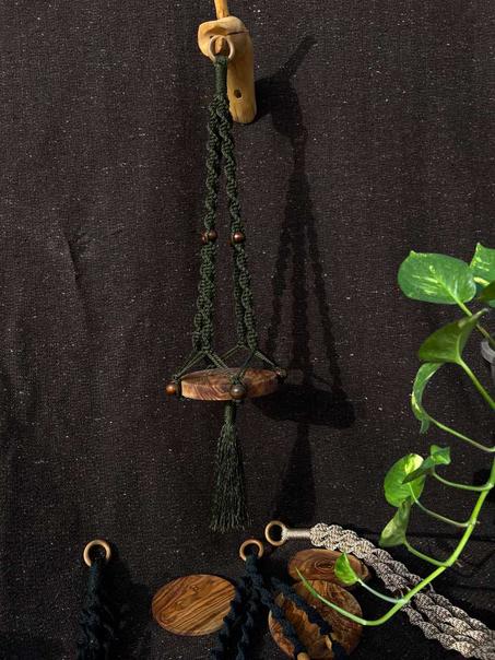 Olive verte🫒 Macrame avec plaque en bois et support gratuit