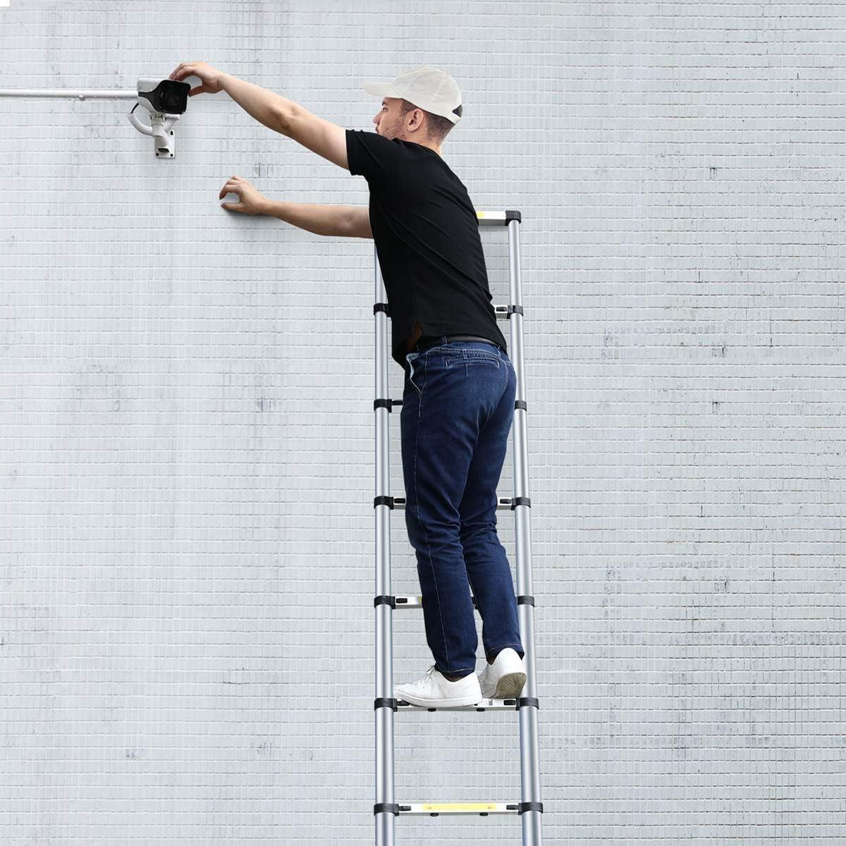 Echelle télescopique aluminium 13 marches H 5,2 m avec barre stabilisatrice