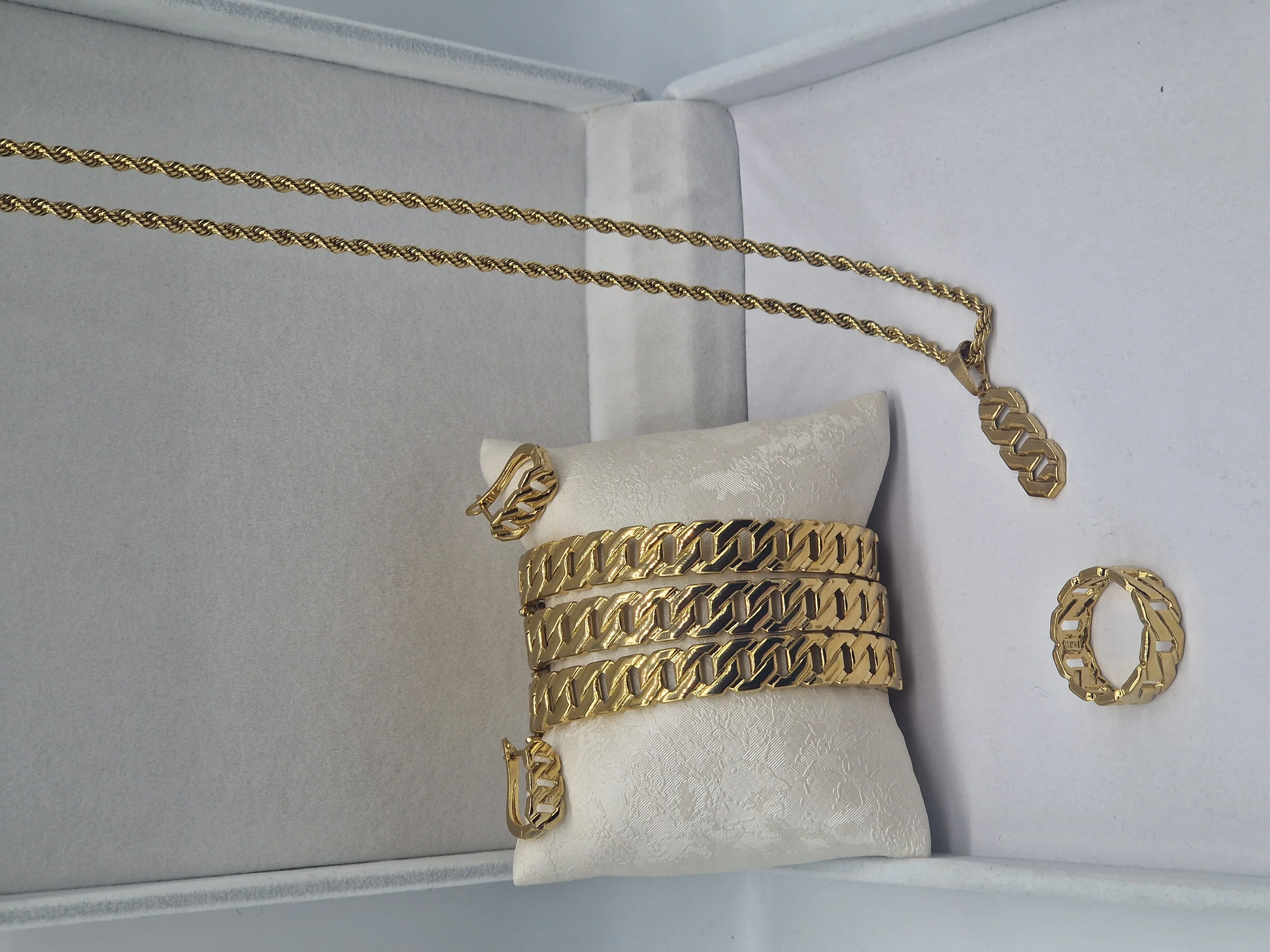 اونسومبل السرتلة