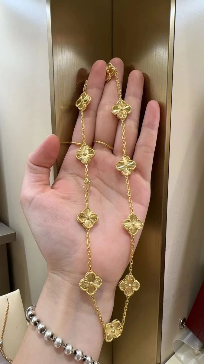 طقم Flower الملكي