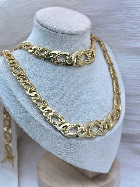 طقم رادكو  الويت منقوش