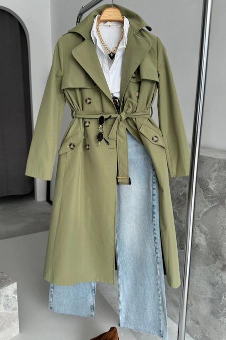 الملابس والاكسسوارات