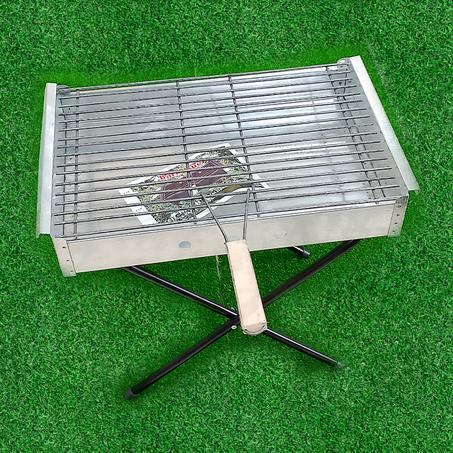 باربيكيو كبيرة من معدن galvanisé صلبة بأرجل حديدية قابلة للطي