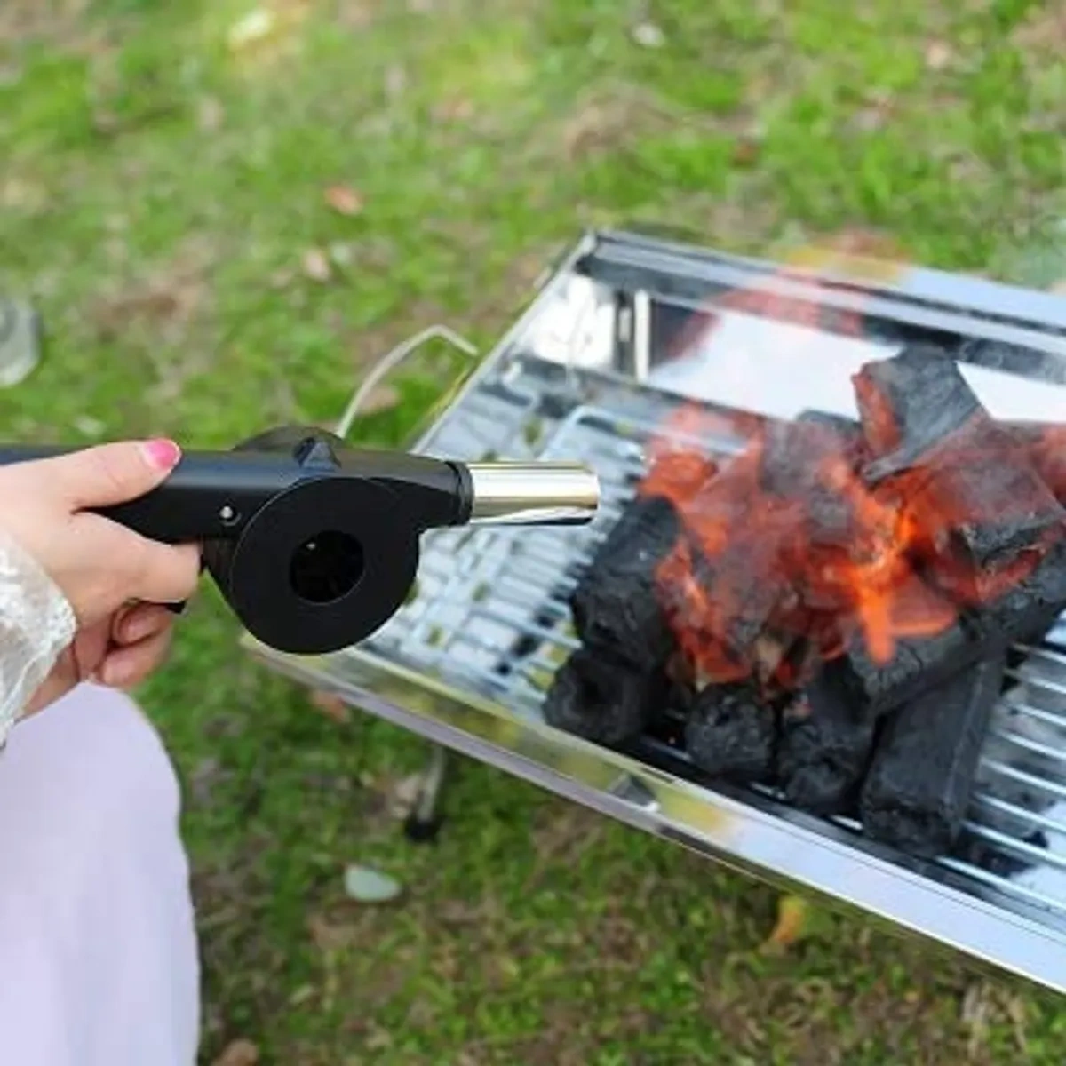 🔥 Souffleur Turbo-Feu™ – Allumez Votre Barbecue en 60 Secondes !