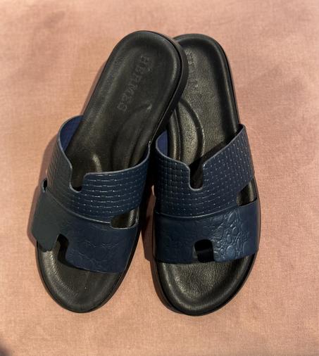 SANDALE EN CUIR BLEU 002