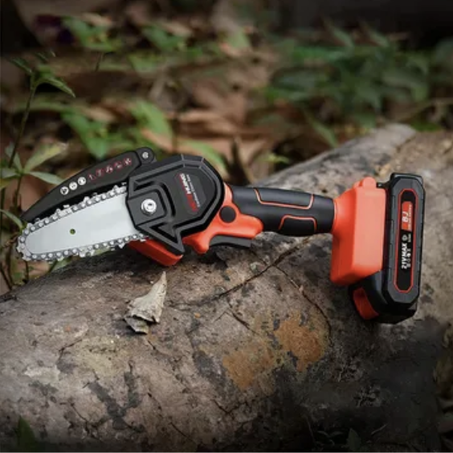 منشار خشب يعمل بالبطارية