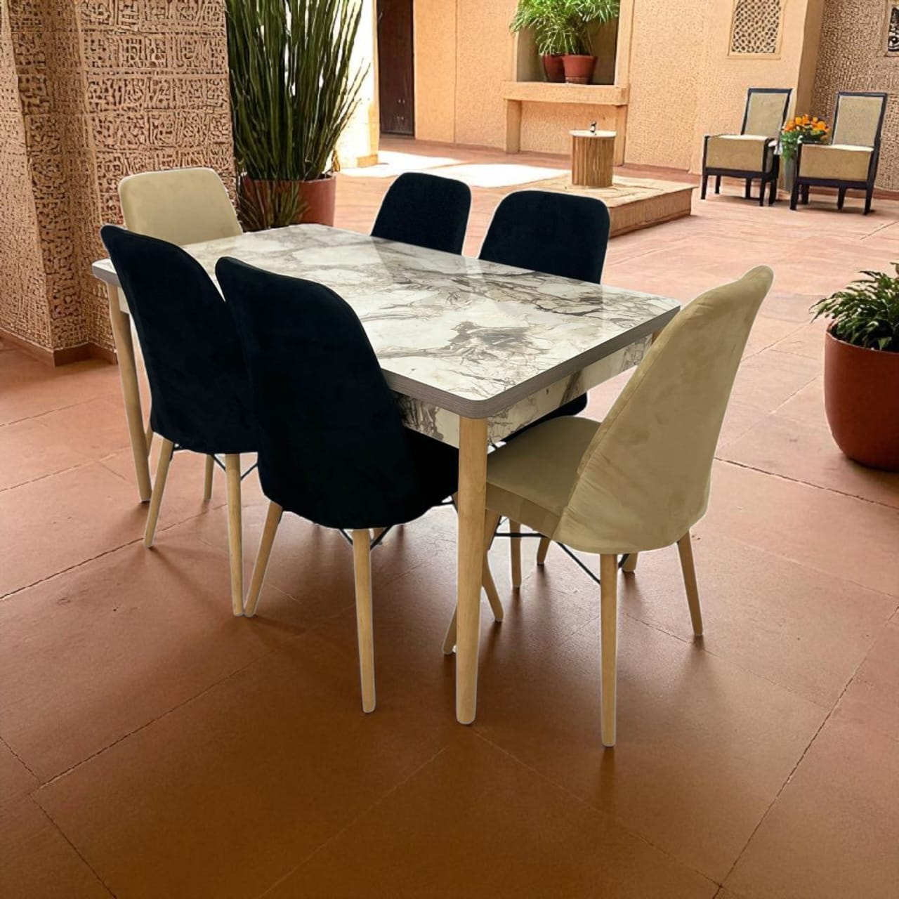 باك ملكي من طاولة مع  6 كراسي فخمة