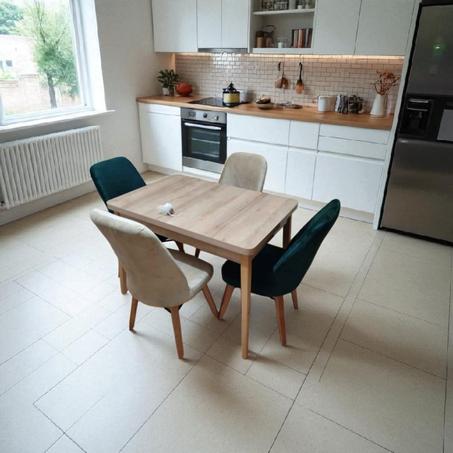 طاولة طعام فاخرة مع 4 كراسي