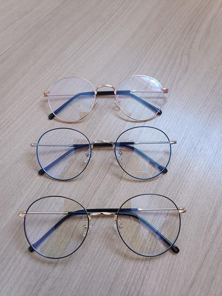 نظارات للوقاية من الأشعة الزرقاء  المضرة بالعين