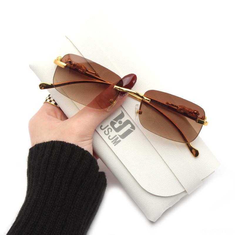 stores/14575fdc62b55461a8c508f57a1f8a9c/products/wA9pkYmrRrD0IDlBsxRyz9eUdhfrs4aH4iJCVL0y.jpeg