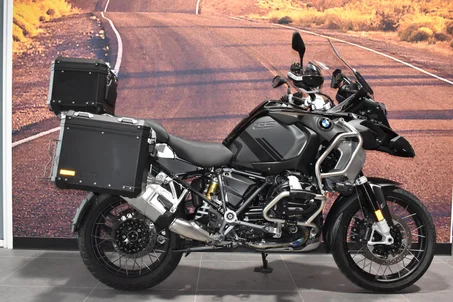 BMW aventure triple noir 2021