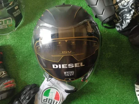 Casque AGV diesel