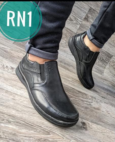 Chaussures en cuir véritable Armani