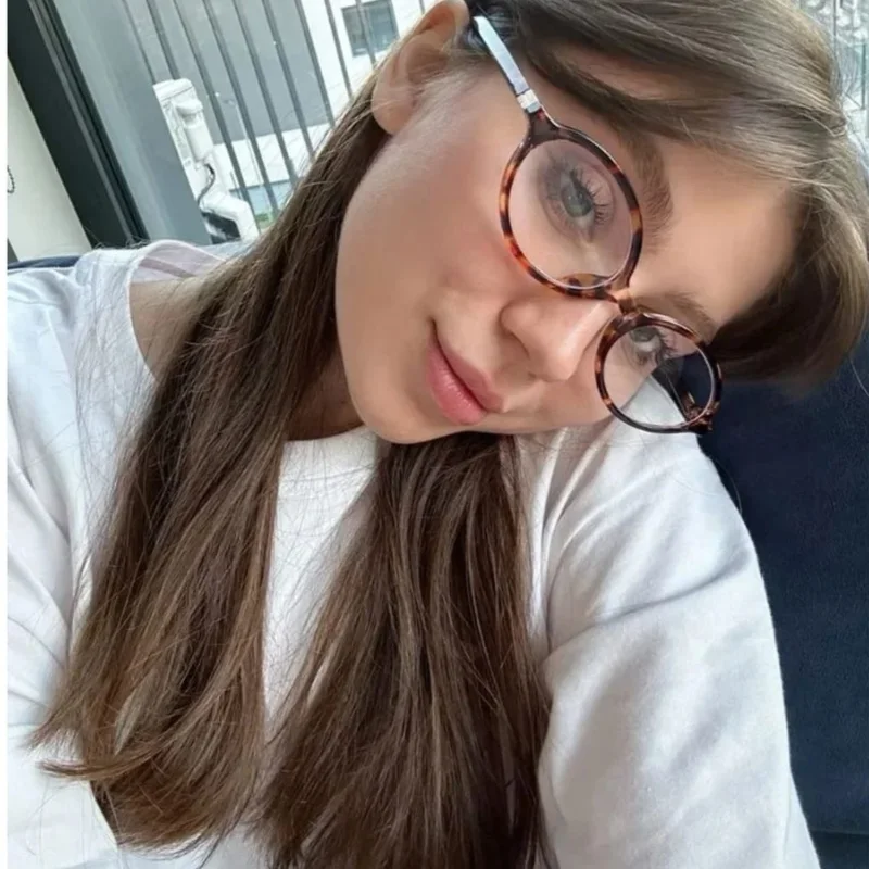 نظارات Miu Miu Oval Tortoise - أناقة كلاسيكية بلمسة عصرية ✨ (copy)