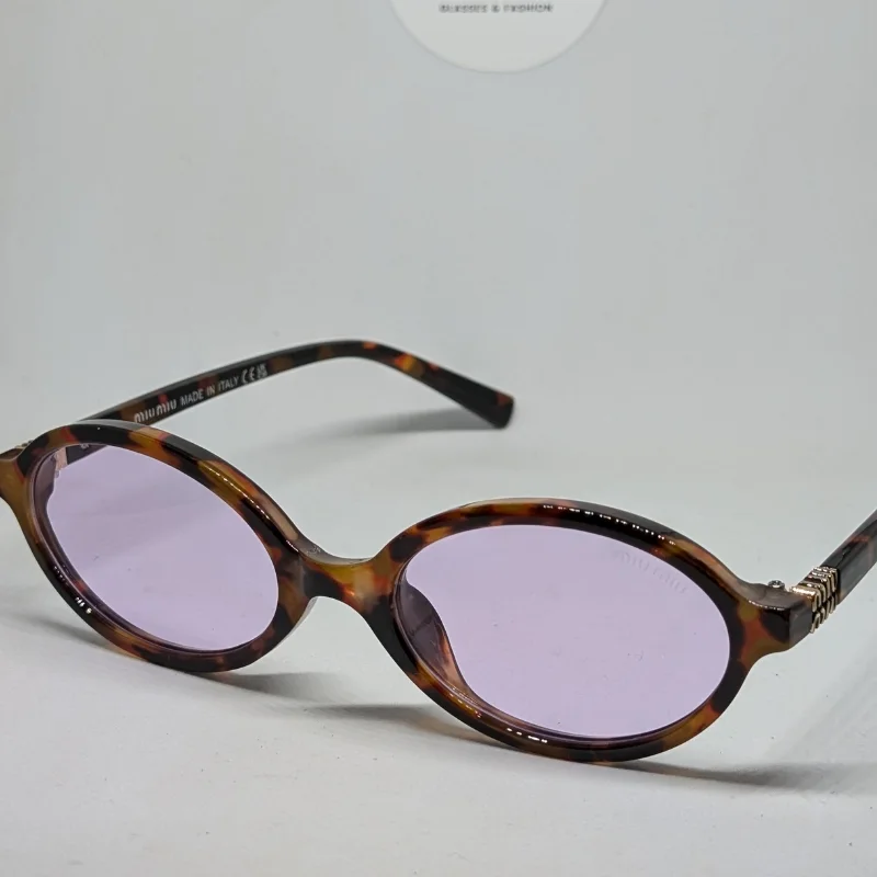 نظارات ميو ميو (Miu Miu) بإطار 