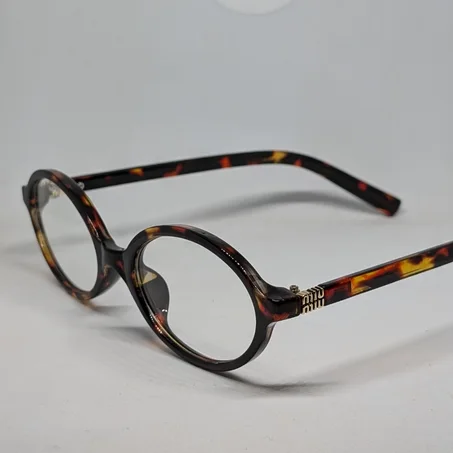 نظارات Miu Miu Oval Tortoise - أناقة كلاسيكية بلمسة عصرية ✨ (copy)