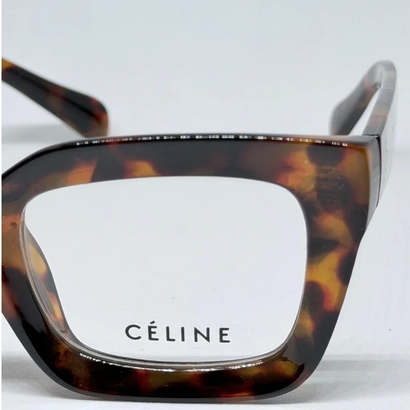 إطارات سيلين الطبية (Céline) بتصميم مستطيل كلاسيكي.