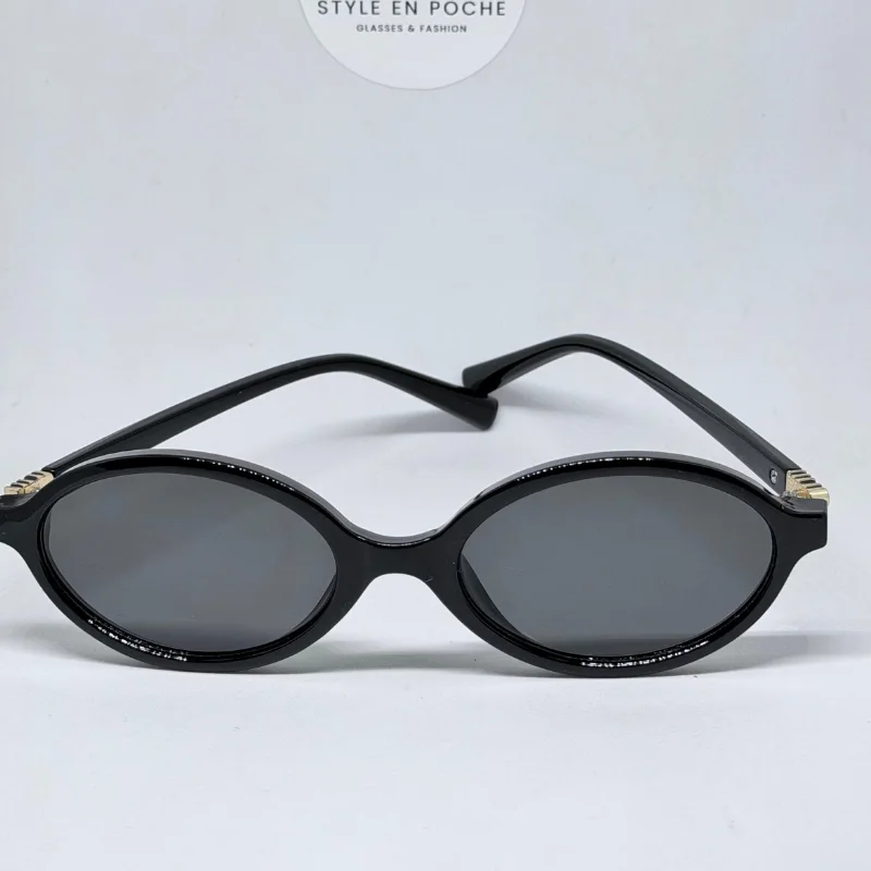 نظارات Miu Miu البيضاوية – لمسة كلاسيكية بأسلوب عصري