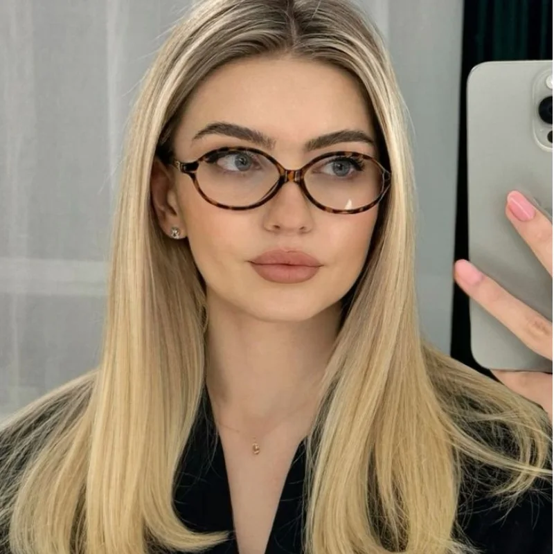 نظارات Miu Miu Oval Tortoise - أناقة كلاسيكية بلمسة عصرية ✨ (copy)