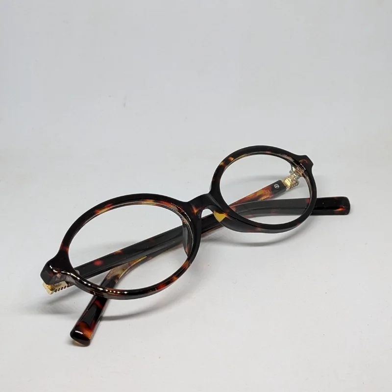 نظارات Miu Miu Oval Tortoise - أناقة كلاسيكية بلمسة عصرية ✨ (copy)