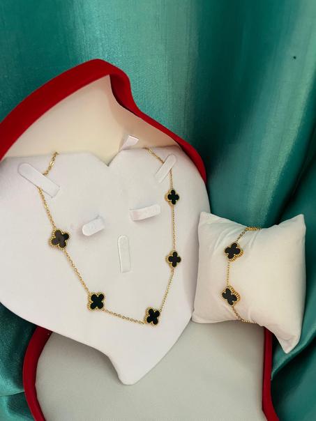 Collier + Bracelet Clover (existe en noir, et doré)