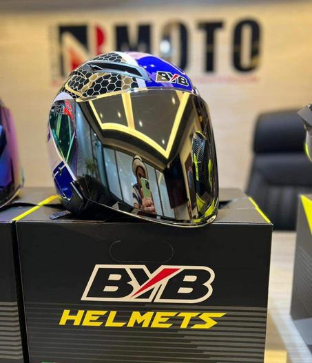 كاسك الدراجة النارية الماركة العالمية BYB