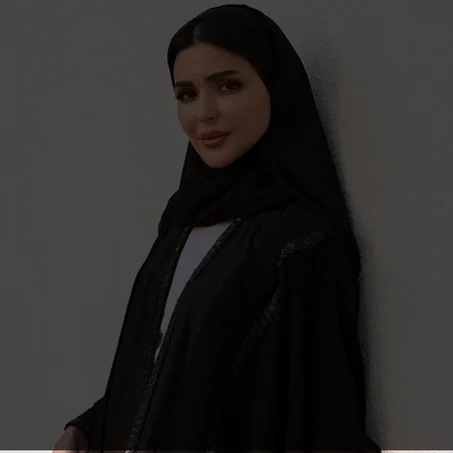 العبايات السوداء