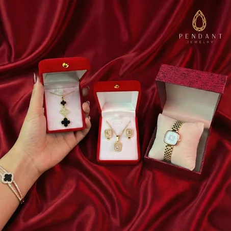 باك  Elegance ساعة + جوج سنسلات+ أقراط+ سوار