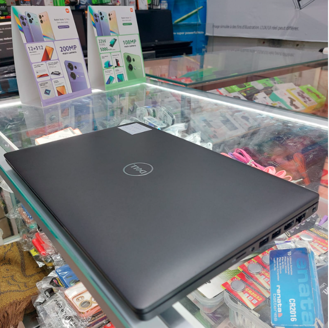 Dell Latitude 5400 i5 (8ème génération)  I 8Go I 256Go SSD I 14" [Remis à Neuf]