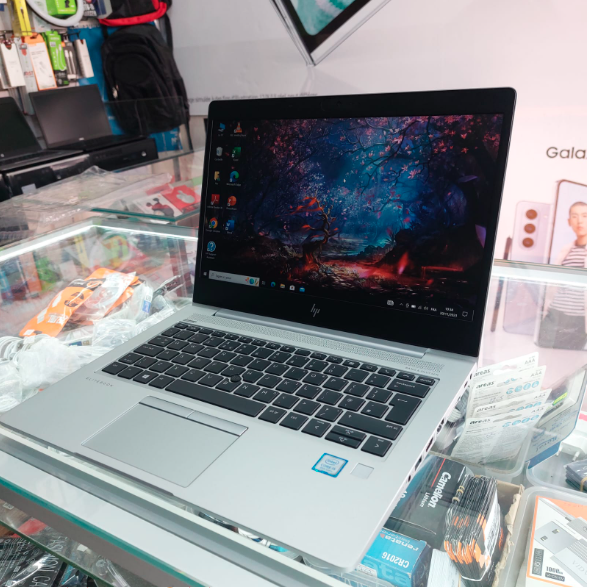 Hp Elitebook 830 G5 i5 (8ème génération)  I 8Go I 256Go SSD I 13.3" [Remis à Neuf]