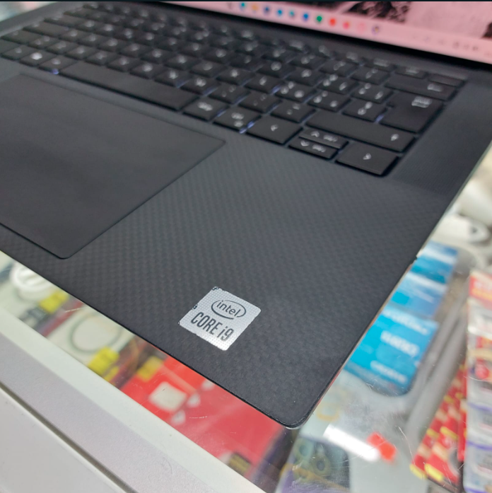 Dell Precision 5550 i9 (10ème génération) | 32Go | 1To SSD | 15.6" [Remis à Neuf]