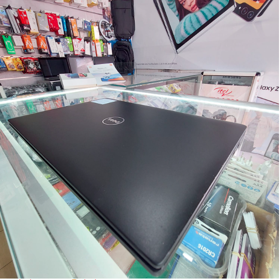 Dell Latitude 7480 i7 (6ème génération)  I 8Go I 256Go SSD I 14" [Remis à Neuf]