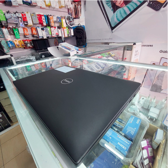 Dell Latitude 7480 i5  (6ème génération)  I 8Go I 256Go SSD I 14" [Remis à Neuf]