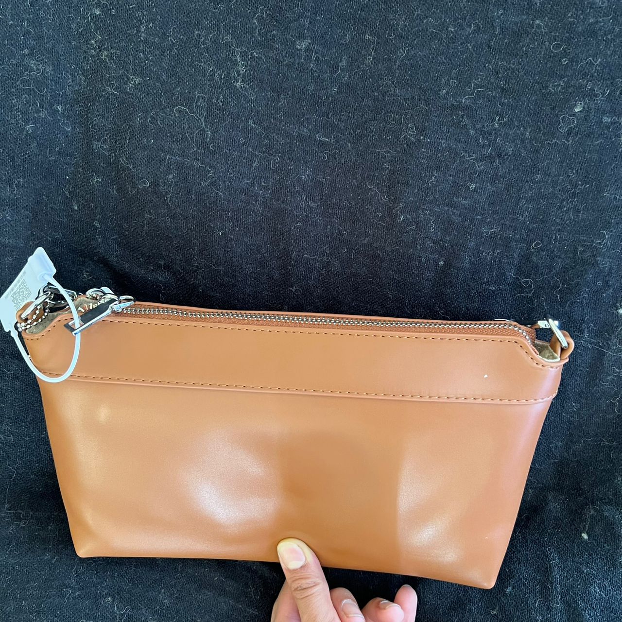 🤎 شنطة مارلا – أناقة الخامة ودفء التفاصيل