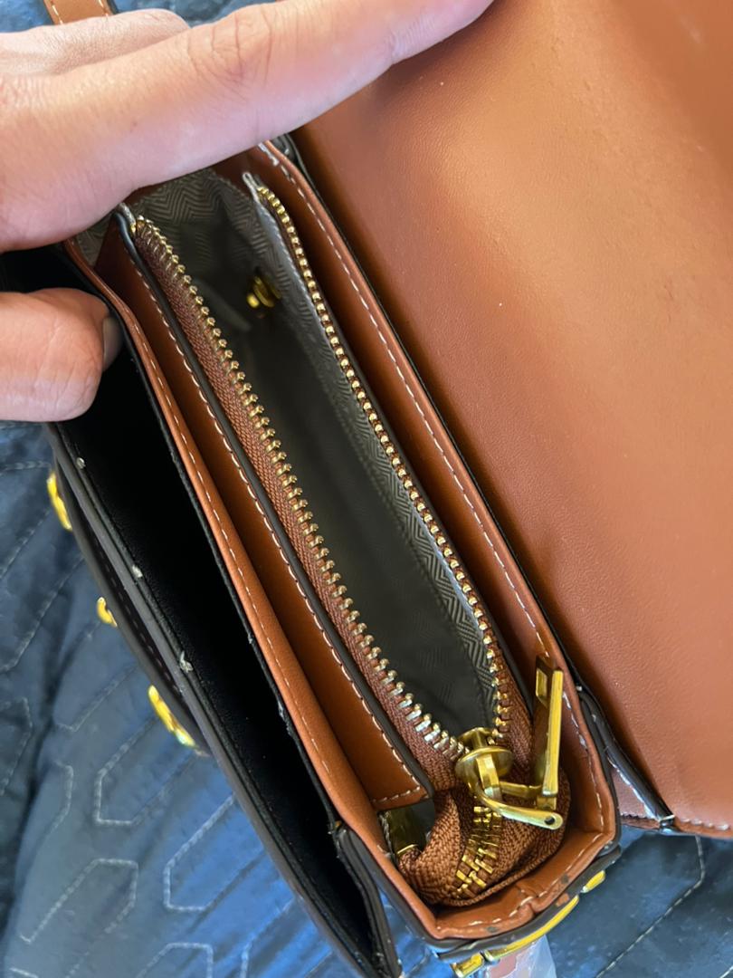 👜 شنطة Gucci Classic Cross – الكلاسيكية الأنيقة