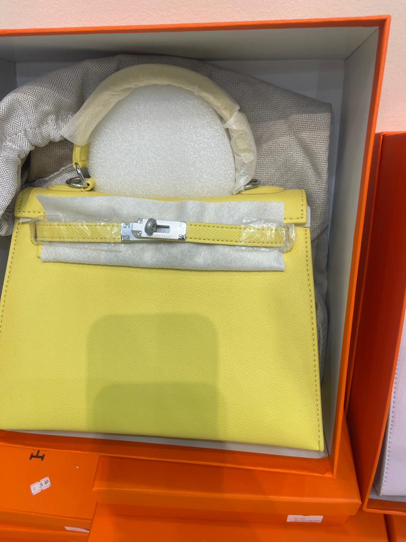 HERMES ( PARIS ) هيرمز  ( الحجم  الكبير )