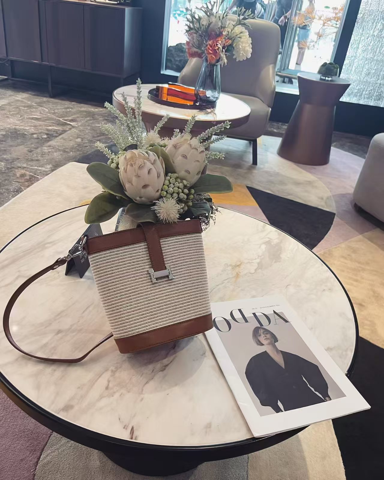 🤎 شنطة نـايـلا – لمسة البوكت الكلاسيكية الفاخرة