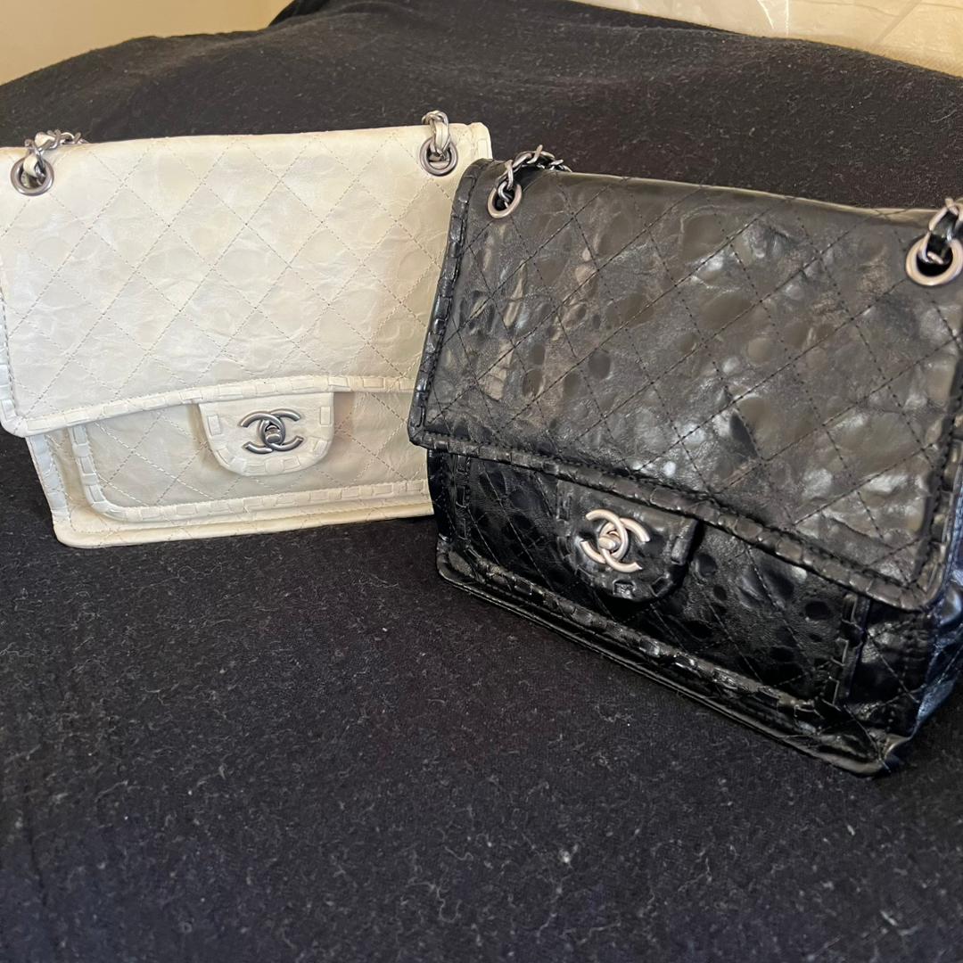 شنطة أمورا كلاسيك CHANEL