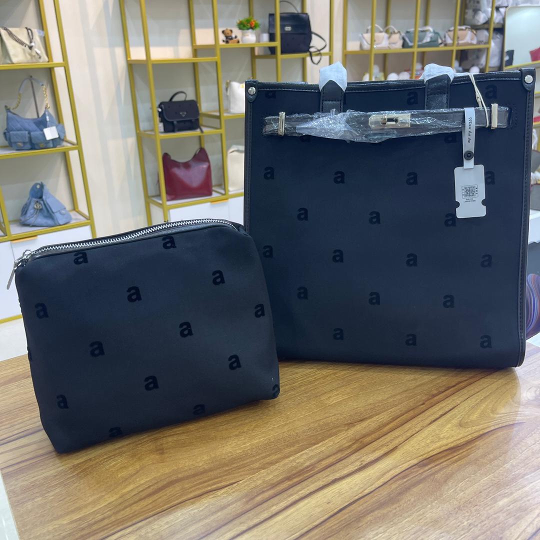 🖤 شنطة ÉLÉNE – حجم بوكس فاخر