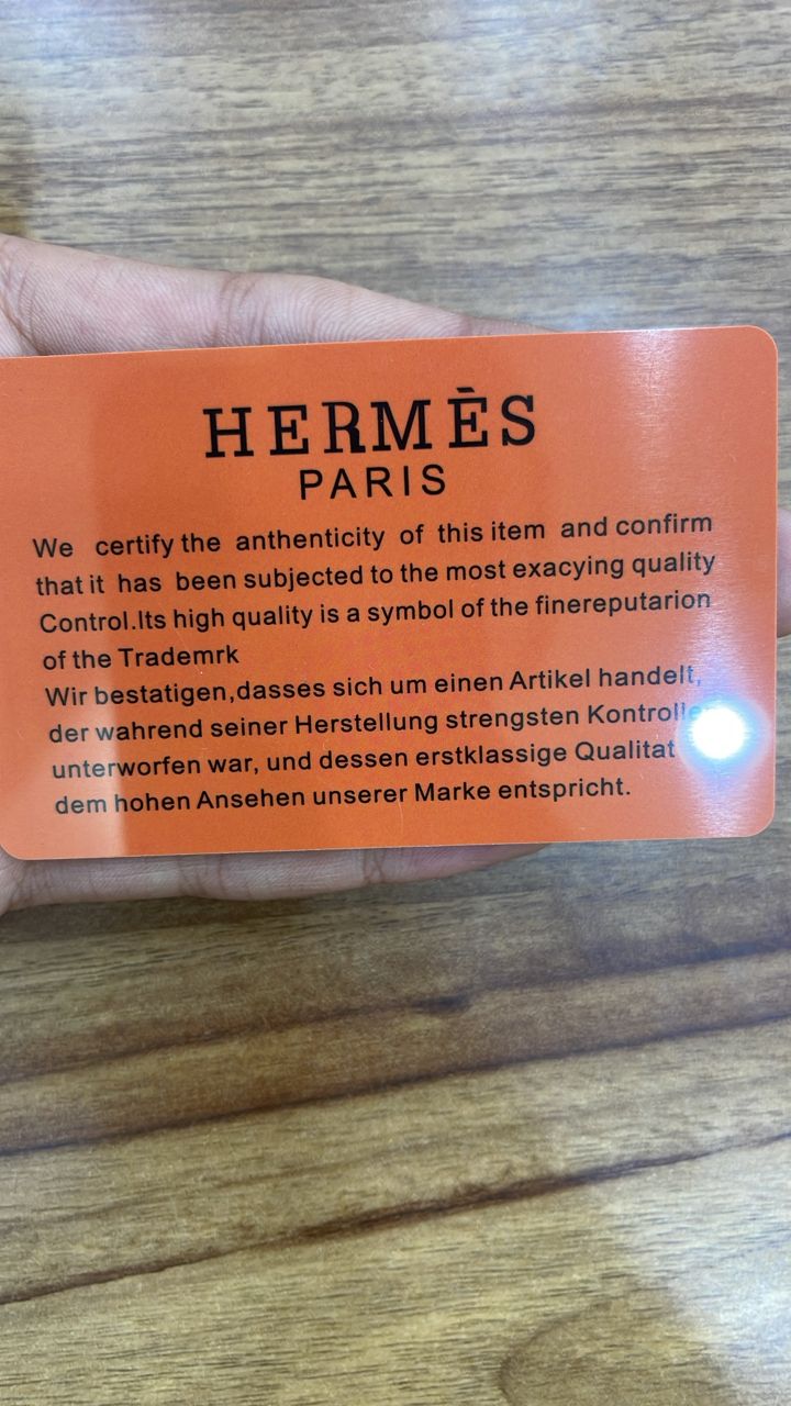 HERMES ( PARIS ) هيرمز  ( الحجم  صغير )
