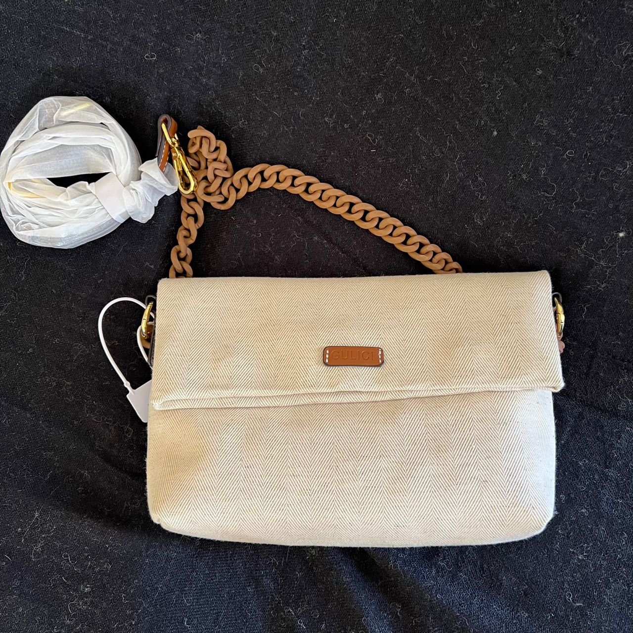 🤍 شنطة ألينا – أناقة الانسيابية البسيطة