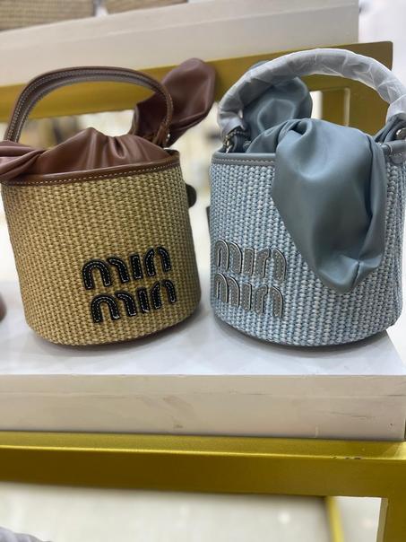 هاربر ستايل الدلو الراقية من miu miu