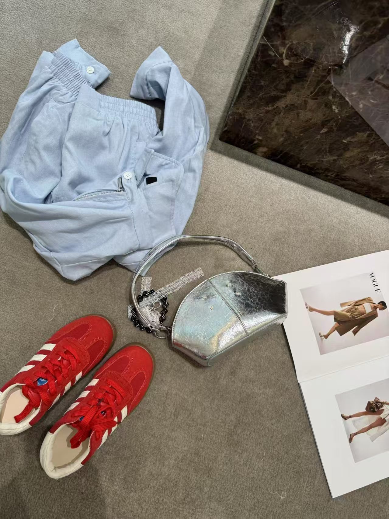 ❤️ شنطة نُـور – أناقة لامعة بألوان متعددة