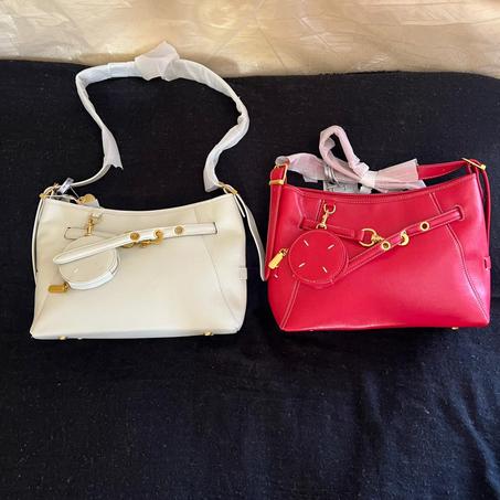 شنطة Rouge Élégance