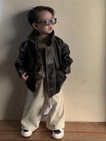 أزياء الأطفال