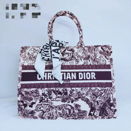 BOoOK TOTE