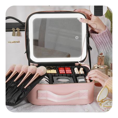 حقيبة مستحضرات تجميل