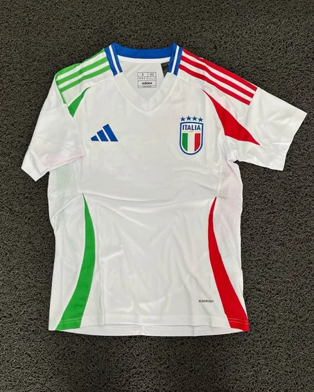 T-SHORT ITALIA