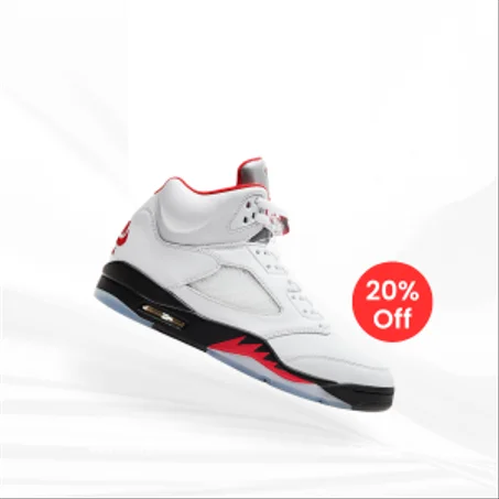 أحذية رياضية