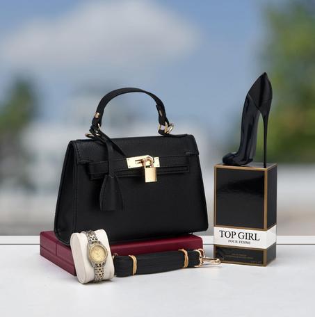 قطعة تكمّل أناقتك… أو الهدية المثالية لأحبابك ✨